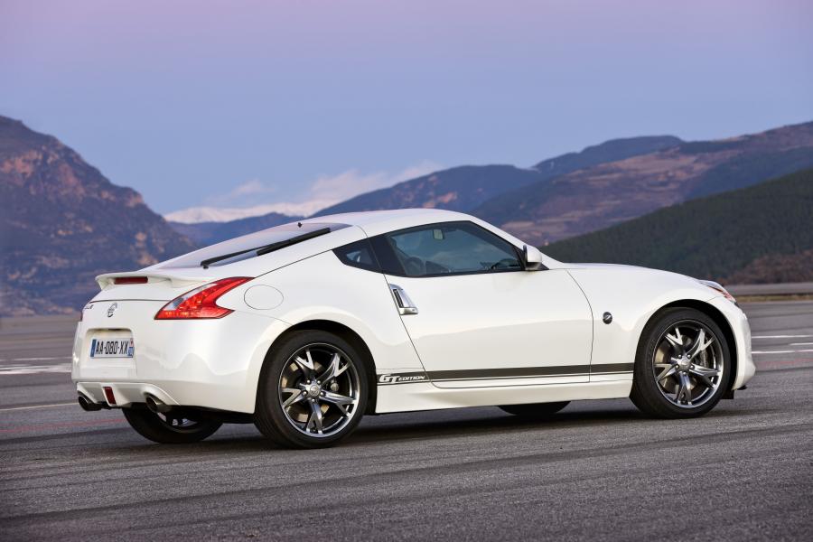  Nissan 370Z GT Edition 2011 года  (фото 33 из 36)